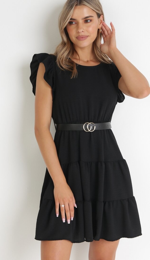 Czarna sukienka born2be w stylu casual z okrągłym dekoltem mini