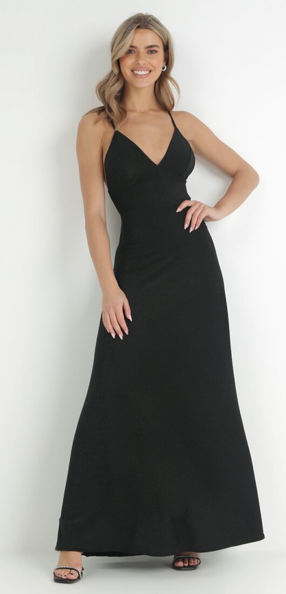 Czarna sukienka born2be z dekoltem w kształcie litery v maxi