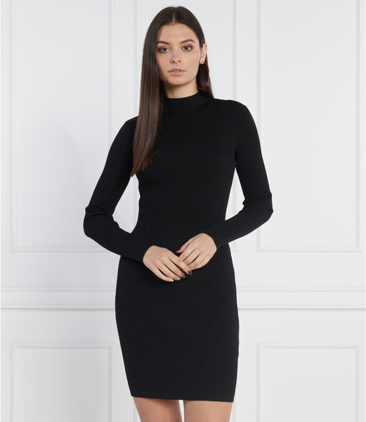 Czarna sukienka Calvin Klein z długim rękawem dopasowana