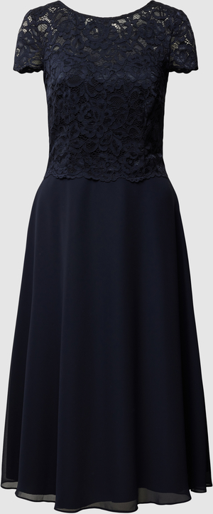 Czarna sukienka Christian Berg z krótkim rękawem midi rozkloszowana