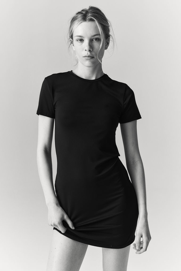 Czarna sukienka H & M mini t-shirt w stylu casual