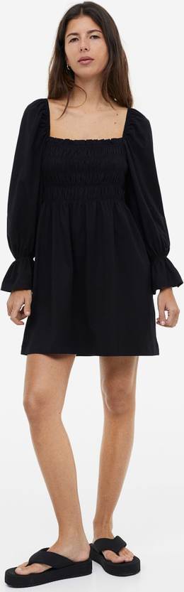 Czarna sukienka H & M w stylu casual z dekoltem w karo z dżerseju