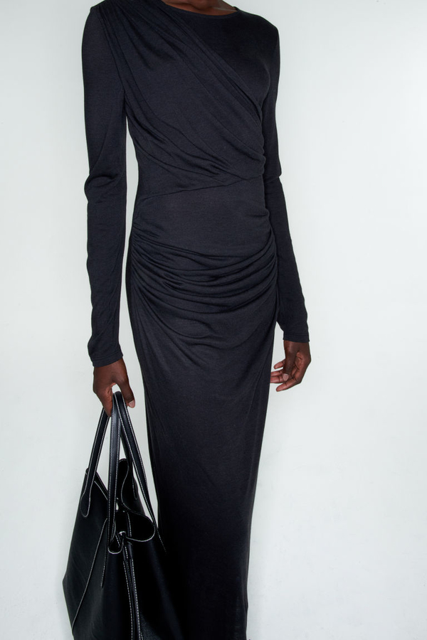 Czarna sukienka H & M w stylu casual z dżerseju