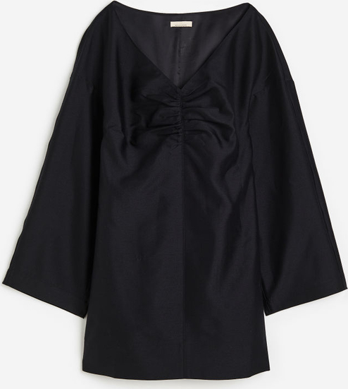 Czarna sukienka H & M z dekoltem w kształcie litery v z jedwabiu z długim rękawem