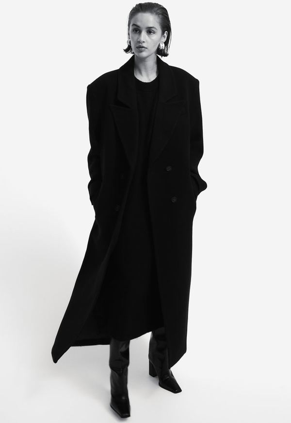 Czarna sukienka H & M z długim rękawem midi