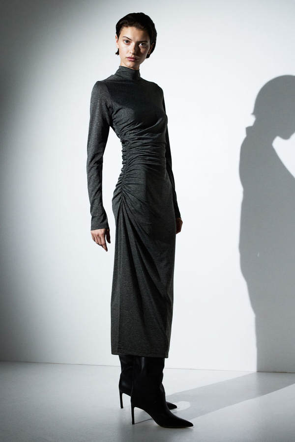 Czarna sukienka H & M z dżerseju