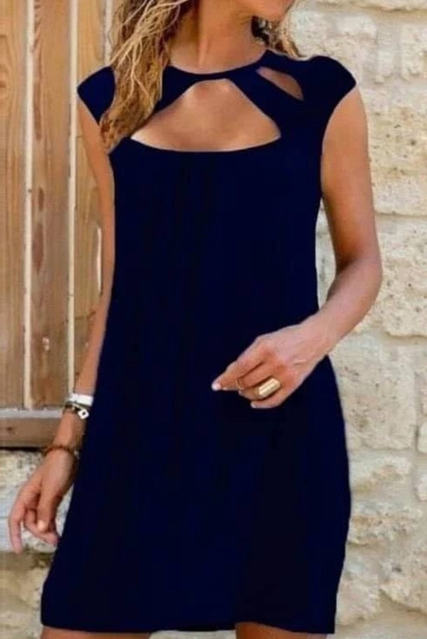 Czarna sukienka IVET mini z krótkim rękawem