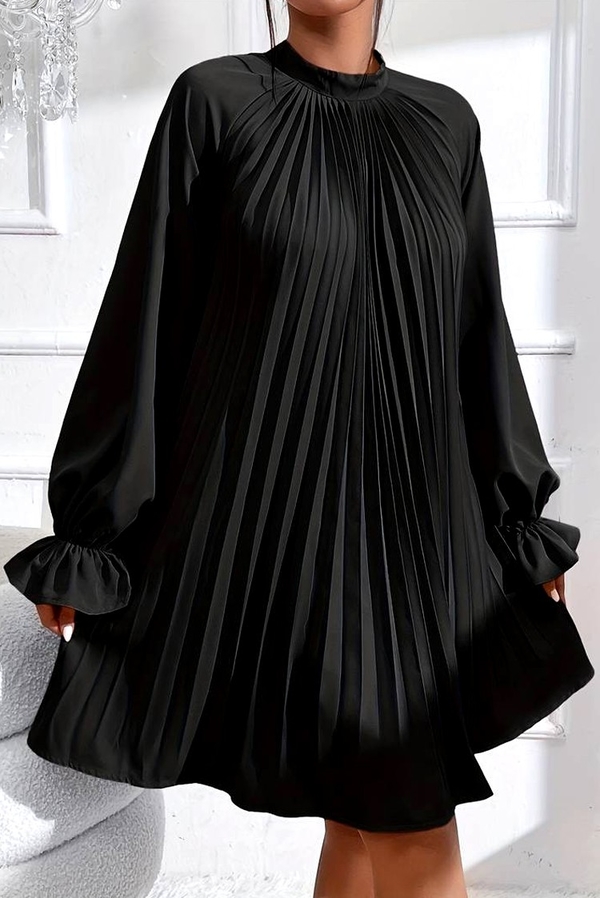 Czarna sukienka IVET z długim rękawem mini w stylu casual