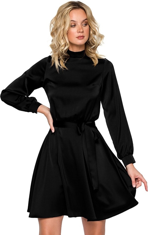 Czarna sukienka Makover z golfem rozkloszowana w stylu casual
