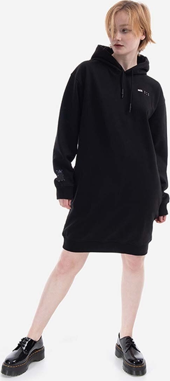 Czarna sukienka McQ Alexander McQueen z bawełny midi