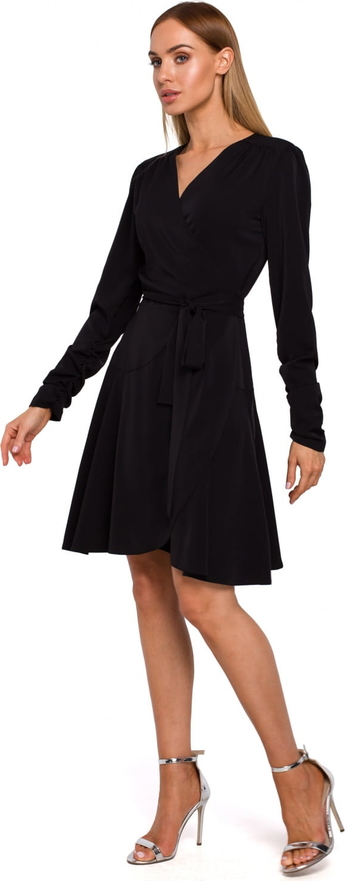 Czarna sukienka MOE mini z dekoltem w kształcie litery v z długim rękawem