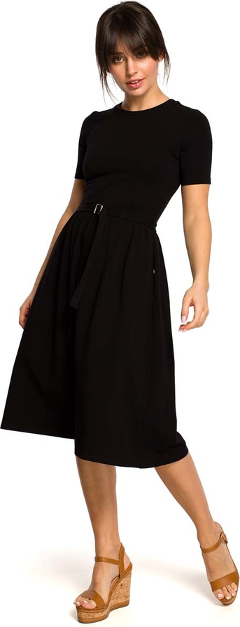 Czarna sukienka MOE rozkloszowana z bawełny