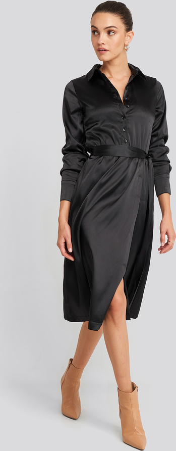 Czarna sukienka NA-KD Trend midi z długim rękawem