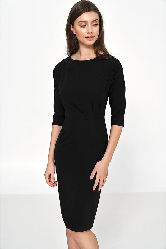 Czarna sukienka Nife z długim rękawem z okrągłym dekoltem w stylu casual