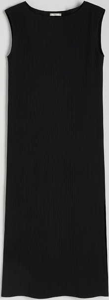 Czarna sukienka Reserved prosta z okrągłym dekoltem