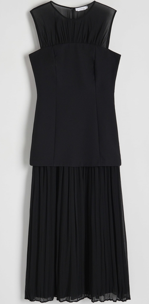 Czarna sukienka Reserved trapezowa z okrągłym dekoltem