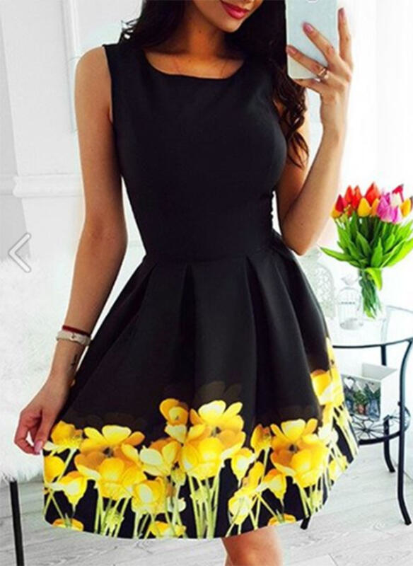 Czarna sukienka Sandbella rozkloszowana mini
