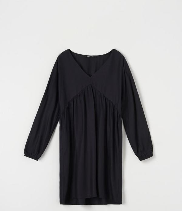 Czarna sukienka Sinsay mini z dekoltem w kształcie litery v z długim rękawem