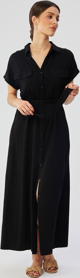 Czarna sukienka Stylove maxi z dekoltem w kształcie litery v z krótkim rękawem