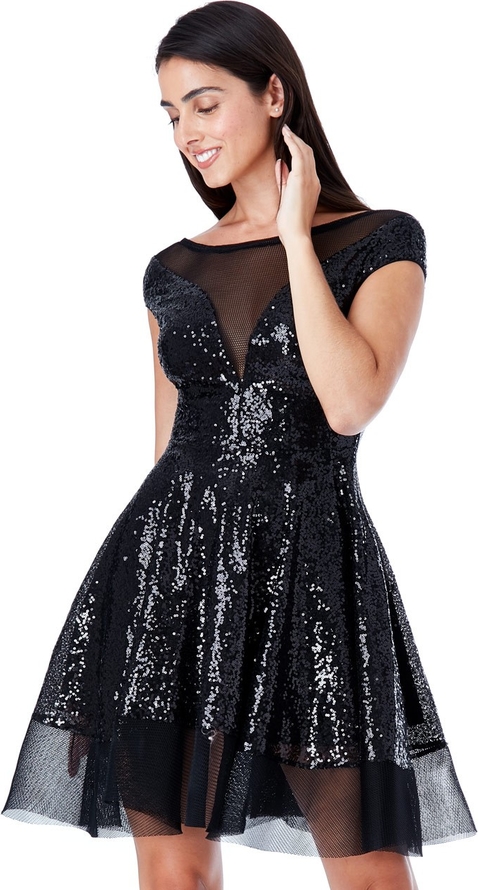 Czarna sukienka stylovesukienki rozkloszowana z tiulu z krótkim rękawem
