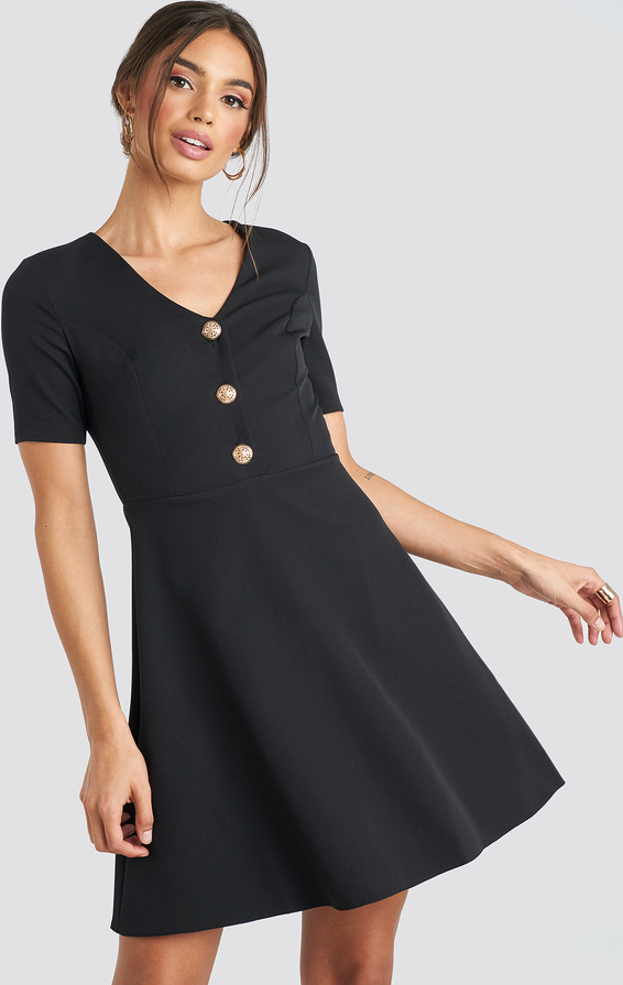 Czarna sukienka Trendyol z krótkim rękawem z dekoltem w kształcie litery v