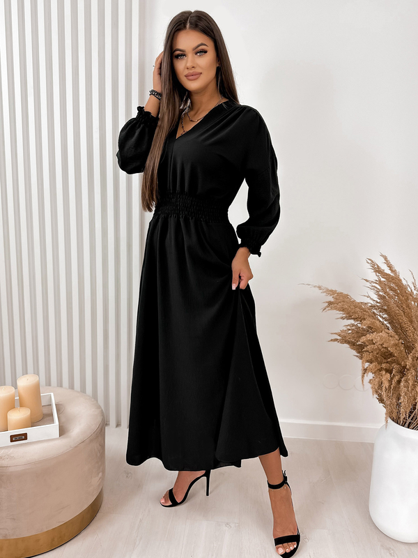 Czarna sukienka Ubra w stylu casual z długim rękawem