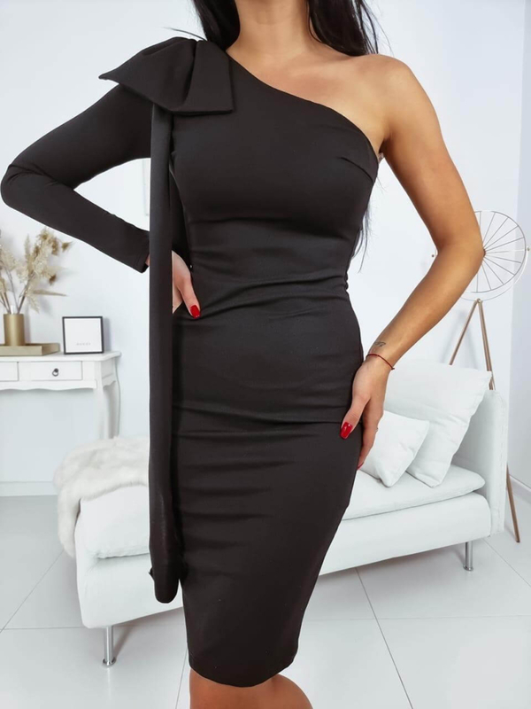 Czarna sukienka Yasmin Boutique z długim rękawem ołówkowa