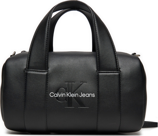 Czarna torebka Calvin Klein do ręki średnia matowa