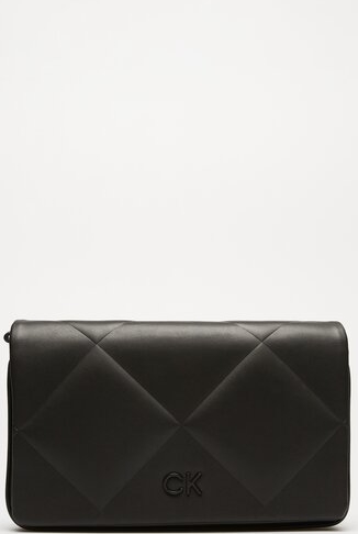 Czarna torebka Calvin Klein matowa mała