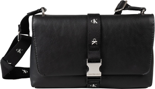 Czarna torebka Calvin Klein matowa ze skóry ekologicznej na ramię