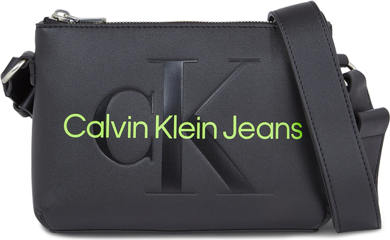Czarna torebka Calvin Klein na ramię matowa