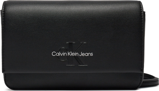 Czarna torebka Calvin Klein średnia w młodzieżowym stylu