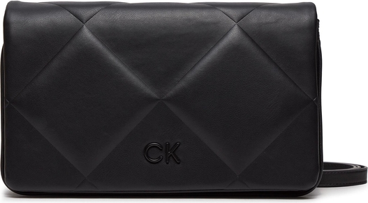 Czarna torebka Calvin Klein średnia w młodzieżowym stylu matowa