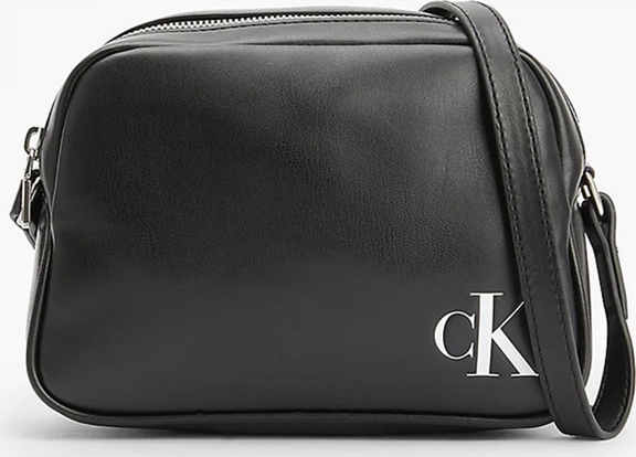Czarna torebka Calvin Klein średnia ze skóry ekologicznej na ramię