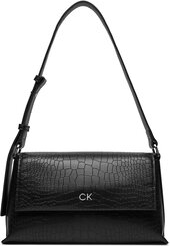 Czarna torebka Calvin Klein w młodzieżowym stylu matowa średnia