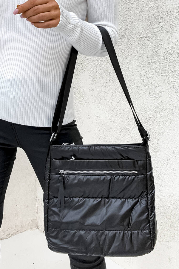 Czarna torebka Olika w stylu glamour średnia na ramię