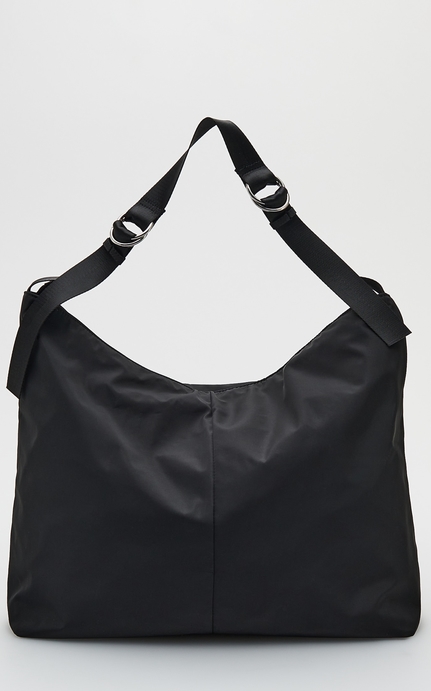 Czarna torebka Reserved na ramię duża w wakacyjnym stylu