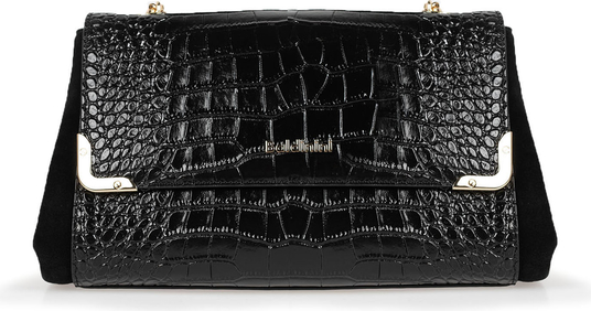 Czarna torebka ubierzsie.com na ramię w wakacyjnym stylu lakierowana