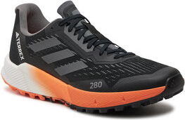 Czarne buty sportowe Adidas terrex w sportowym stylu
