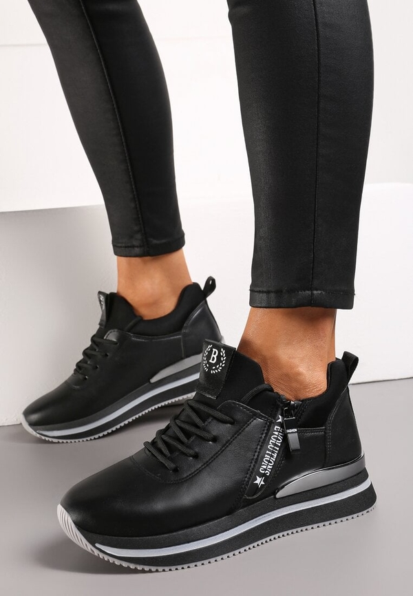 Czarne buty sportowe born2be z płaską podeszwą sznurowane