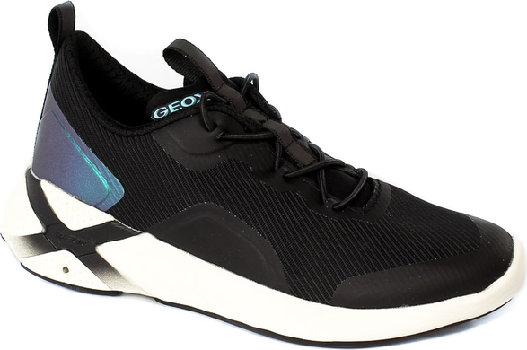 Czarne buty sportowe dziecięce Geox sznurowane