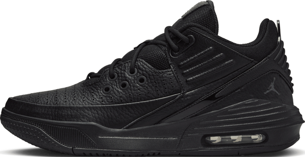Czarne buty sportowe Jordan sznurowane