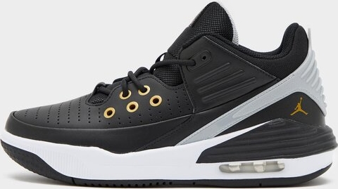 Czarne buty sportowe Jordan sznurowane w sportowym stylu z płaską podeszwą
