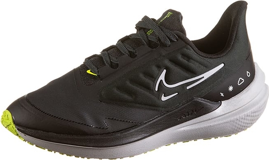 Czarne buty sportowe Nike sznurowane z płaską podeszwą z tkaniny