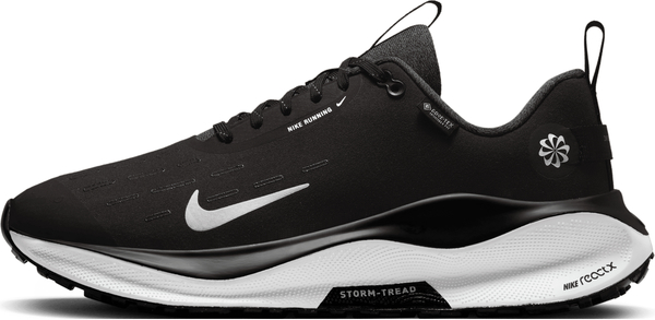 Czarne buty sportowe Nike z goretexu sznurowane