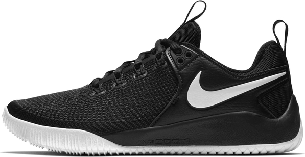 Czarne buty sportowe Nike z płaską podeszwą w sportowym stylu