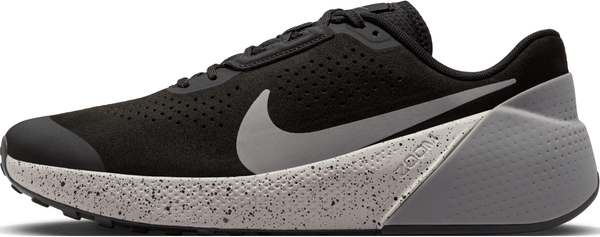Czarne buty sportowe Nike z zamszu sznurowane zoom