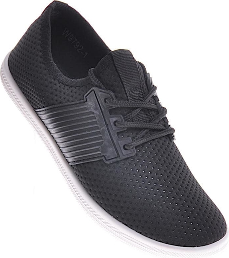 Czarne buty sportowe Pantofelek24 sznurowane z płaską podeszwą