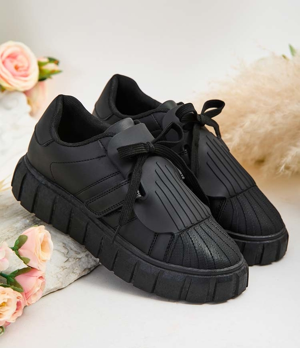 Czarne buty sportowe Royalfashion.pl sznurowane w sportowym stylu z płaską podeszwą