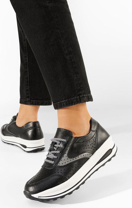 Czarne buty sportowe Zapatos w sportowym stylu z płaską podeszwą